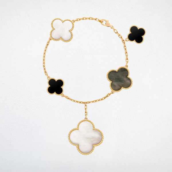 Elegant Clover Bloom Bracelet